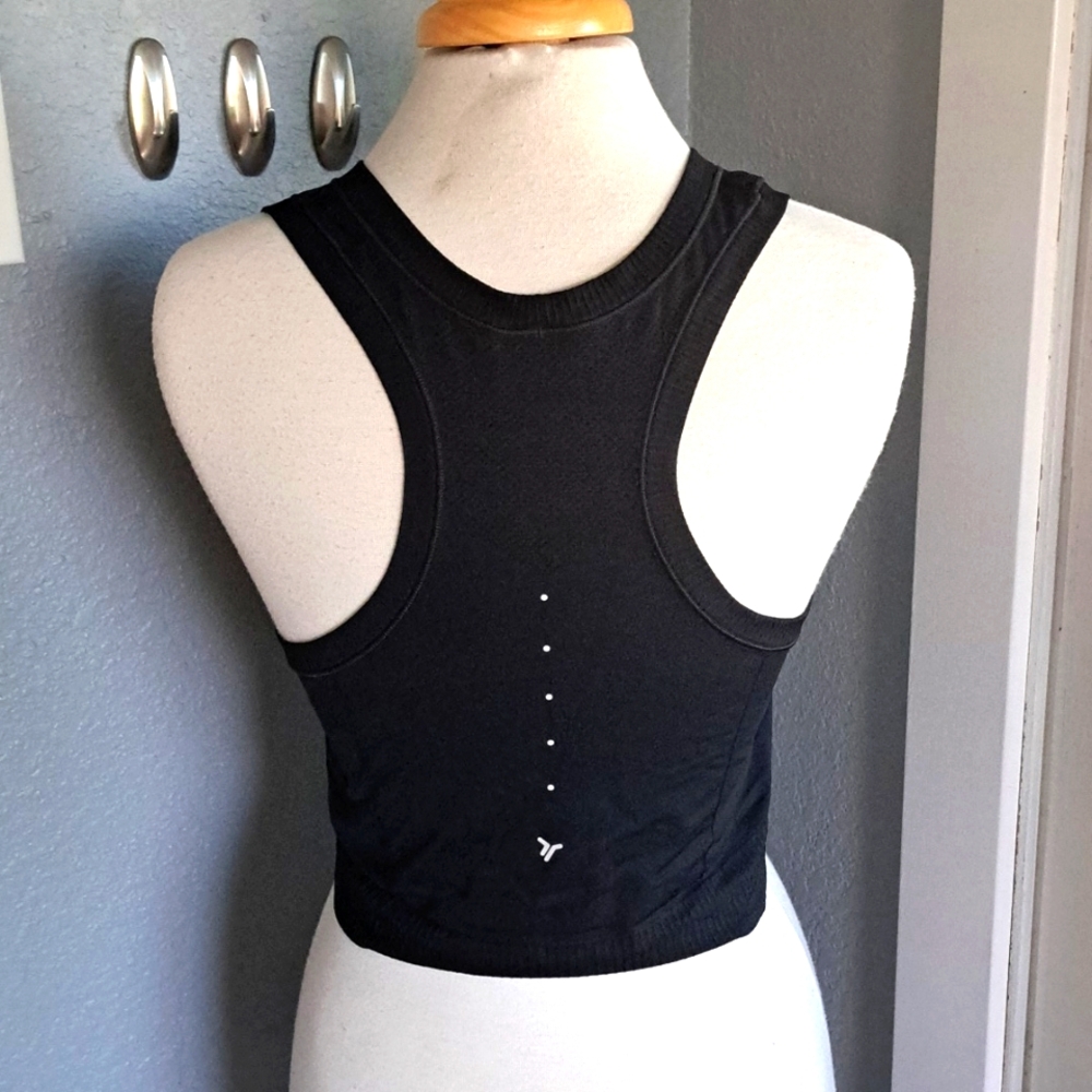 Active Go Dry Crop Top | Size XL - Picture 2 of 3